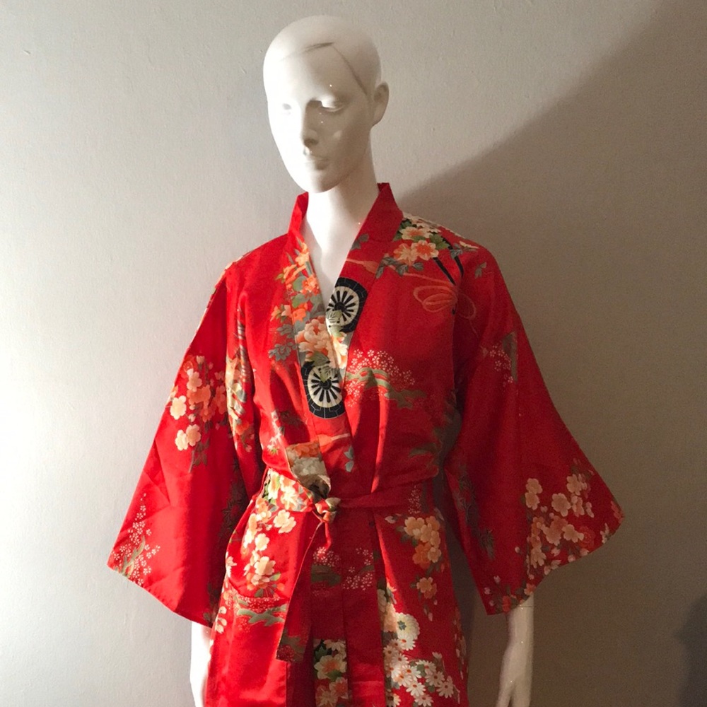 Vintage Ichiban Kimono 👘 Robe